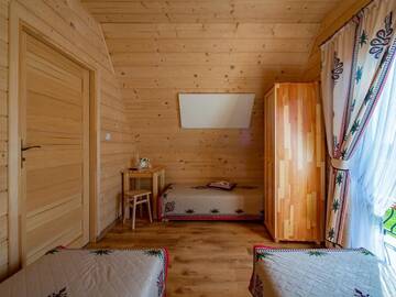Фото номера Дом для отпуска Дома для отпуска Góralska Osada г. Баньска 23
